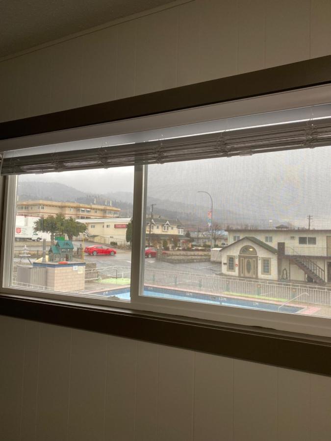 Motel Super 8 By Wyndham Penticton Esterno foto